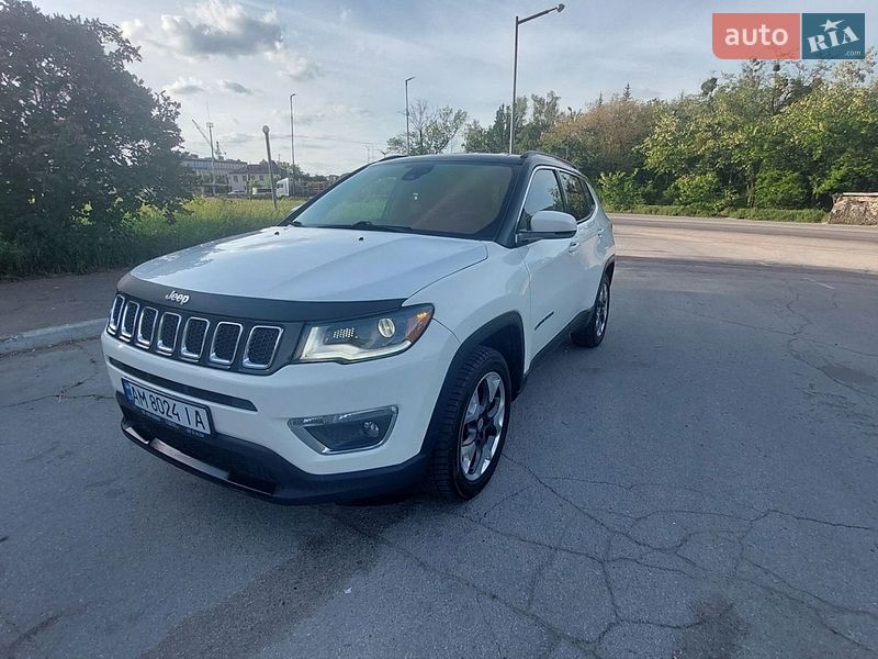 Внедорожник / Кроссовер Jeep Compass 2017 в Житомире