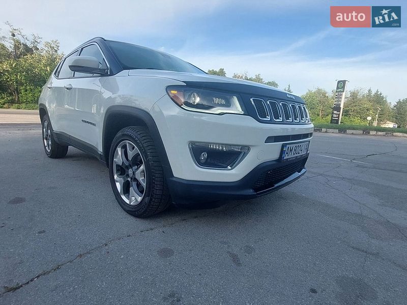 Внедорожник / Кроссовер Jeep Compass 2017 в Житомире