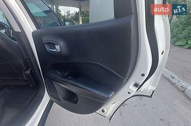 Внедорожник / Кроссовер Jeep Compass 2017 в Житомире