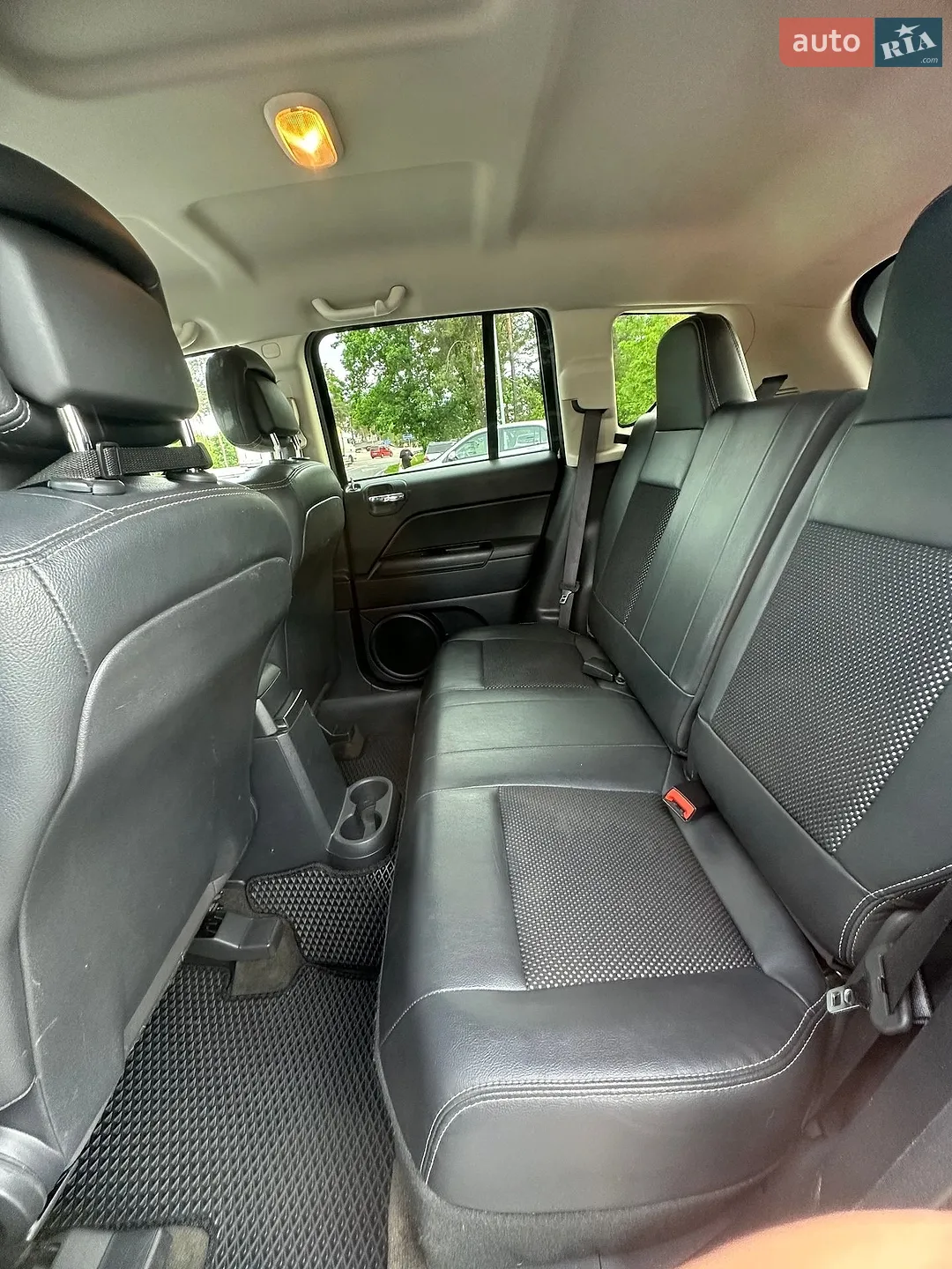 2016 Jeep Compass - мініатюра 11