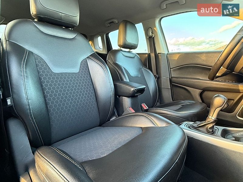 Внедорожник / Кроссовер Jeep Compass 2018 в Сумах