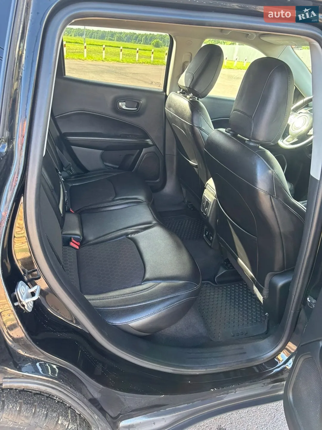 2017 Jeep Compass - мініатюра 14