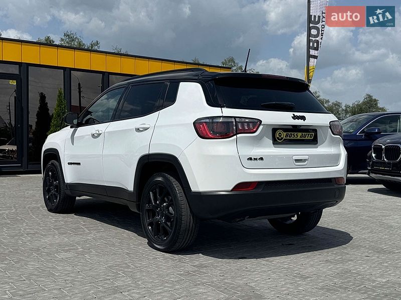 Позашляховик / Кросовер Jeep Compass 2023 в Івано-Франківську
