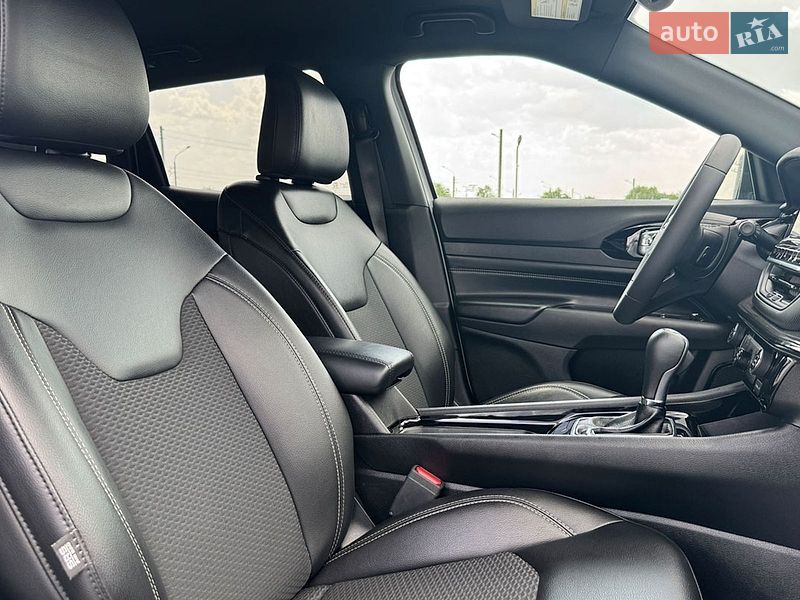 Позашляховик / Кросовер Jeep Compass 2023 в Івано-Франківську