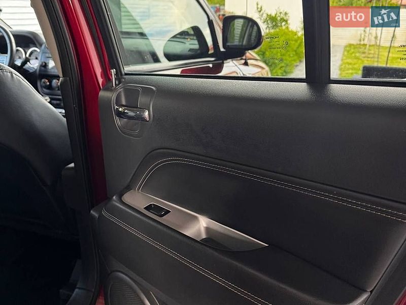 Позашляховик / Кросовер Jeep Compass 2014 в Чернігові