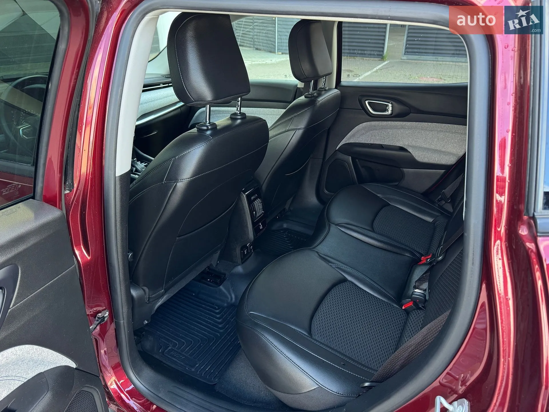 2022 Jeep Compass - мініатюра 13