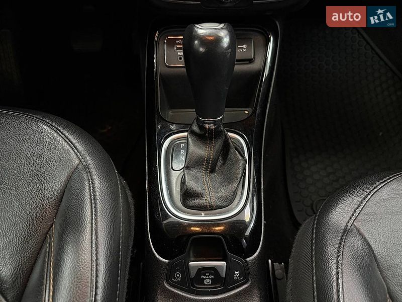 Внедорожник / Кроссовер Jeep Compass 2019 в Киеве
