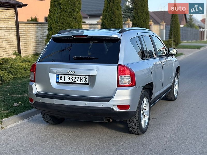 Внедорожник / Кроссовер Jeep Compass 2011 в Киеве