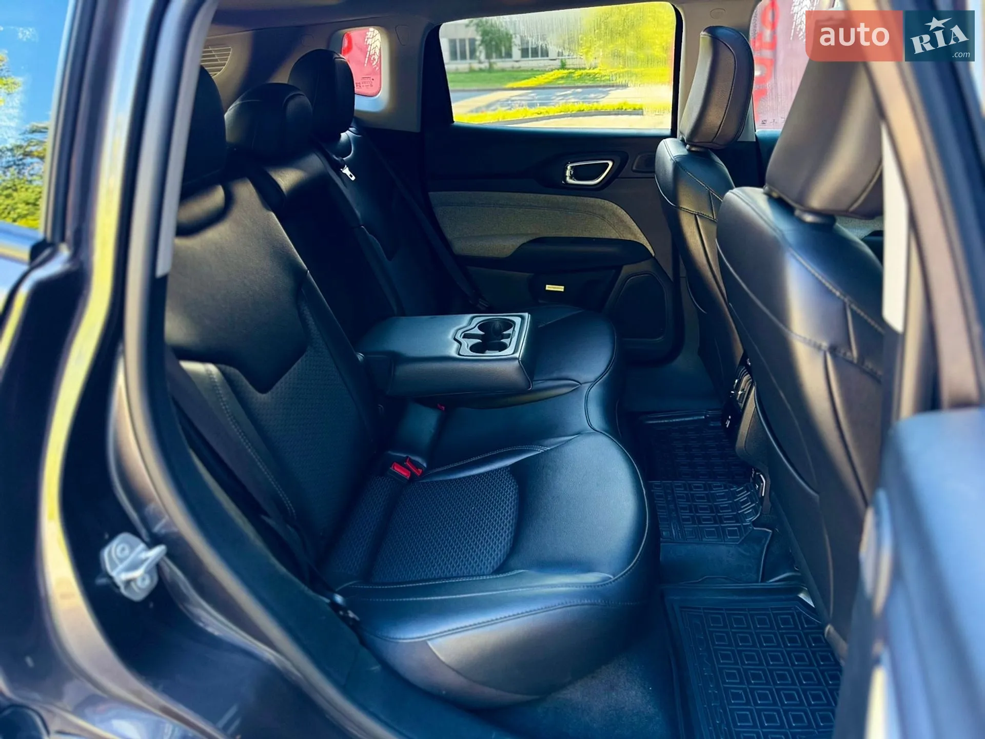 2021 Jeep Compass - мініатюра 17