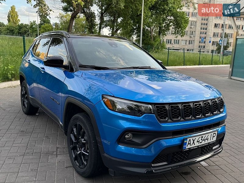 Внедорожник / Кроссовер Jeep Compass 2023 в Киеве