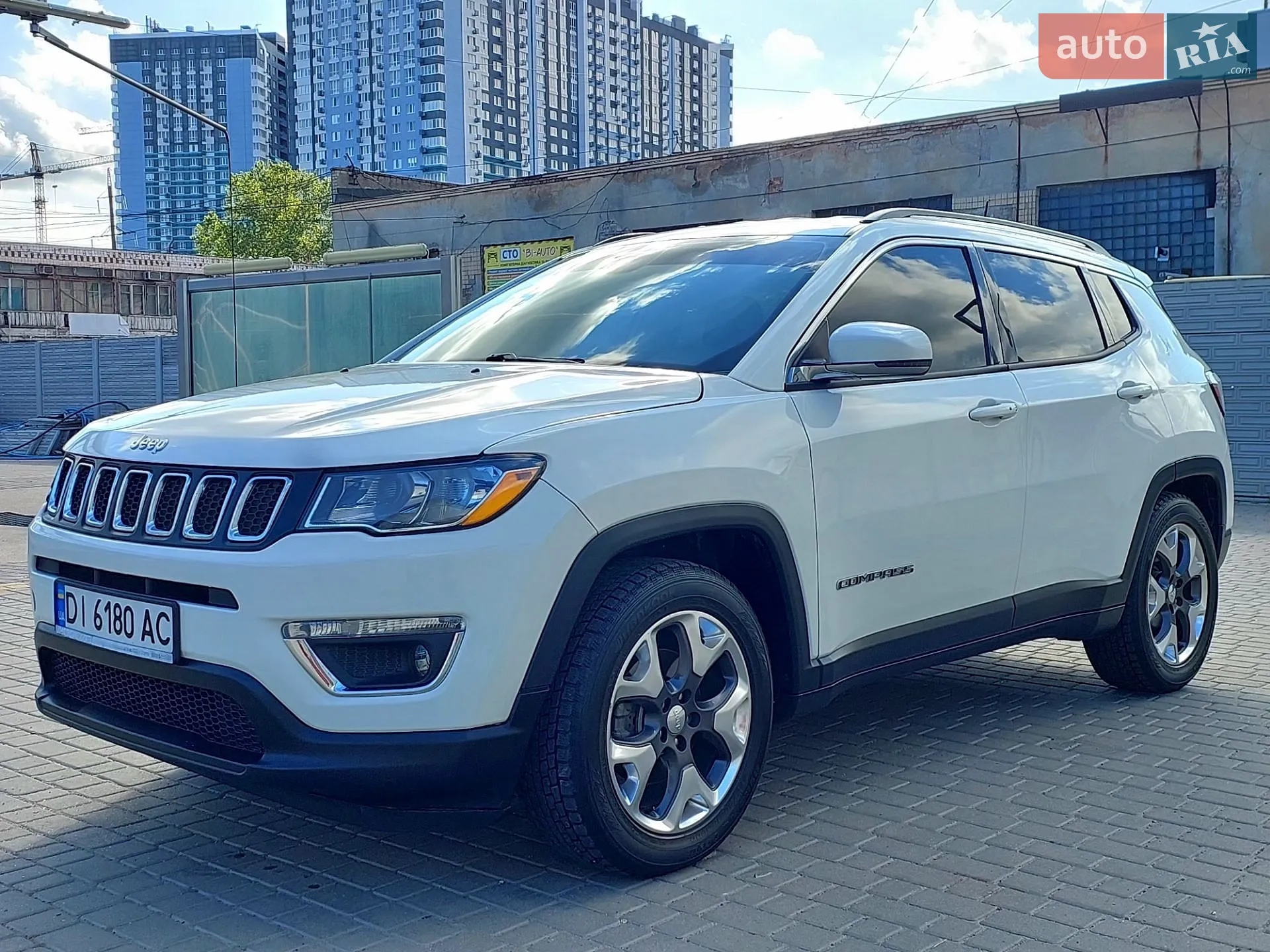 2018 Jeep Compass - мініатюра 2