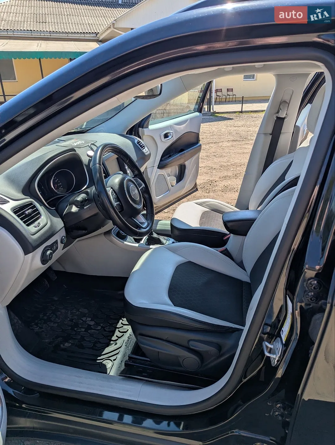 2019 Jeep Compass - мініатюра 15