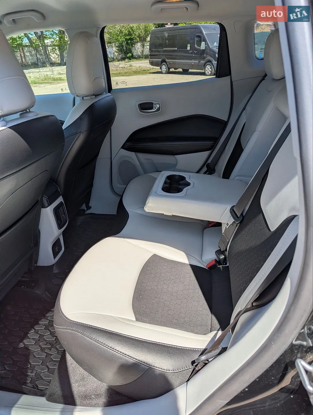 2019 Jeep Compass - мініатюра 27