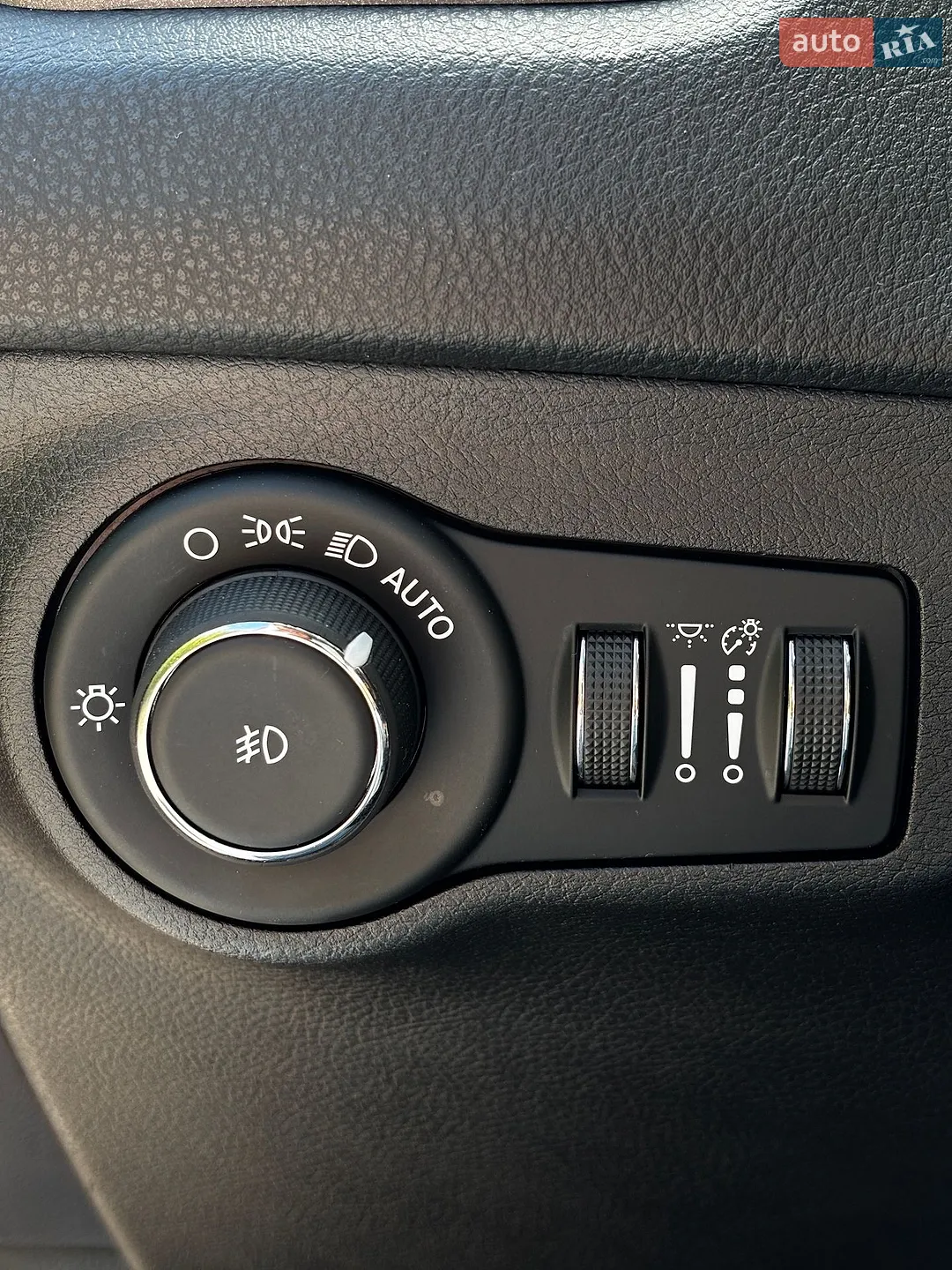 2019 Jeep Compass - мініатюра 31