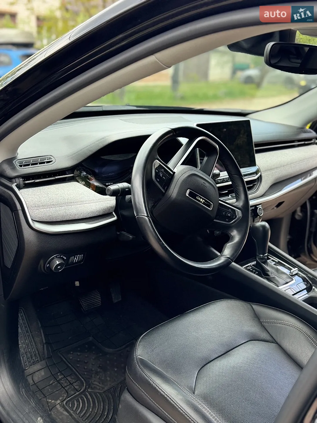 2022 Jeep Compass - мініатюра 12