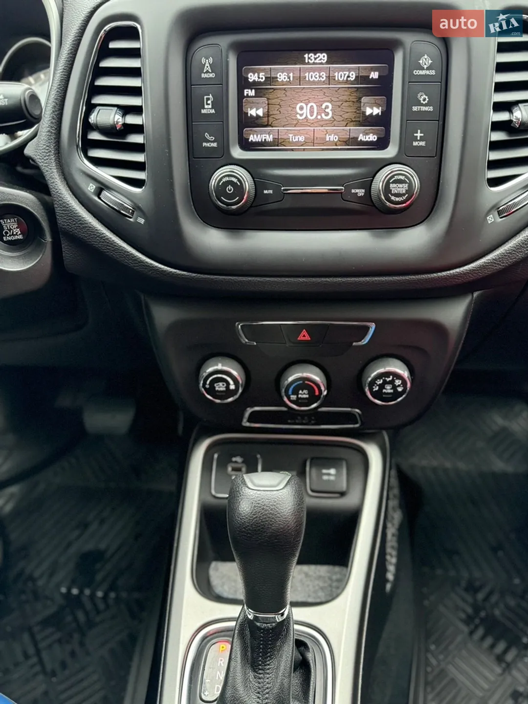 2017 Jeep Compass - мініатюра 18