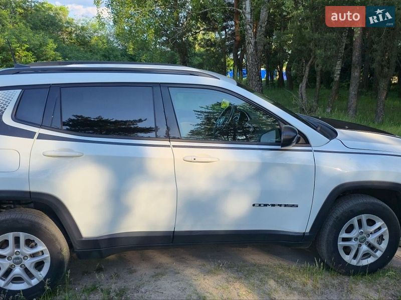 Внедорожник / Кроссовер Jeep Compass 2018 в Шостке