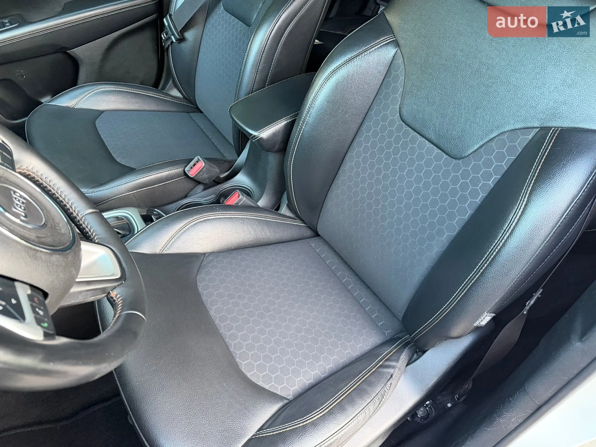 2019 Jeep Compass - мініатюра 26
