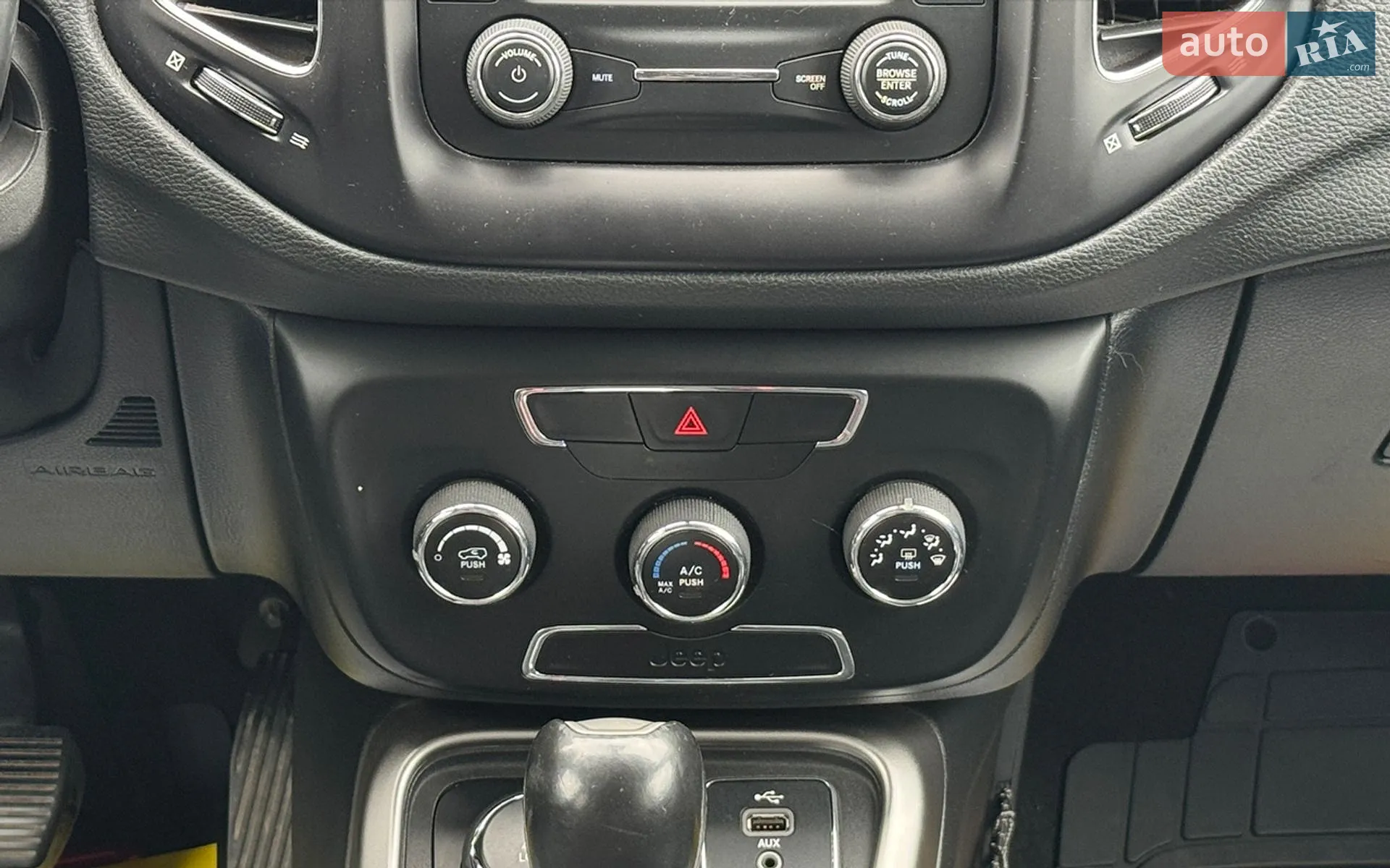 2017 Jeep Compass - мініатюра 15