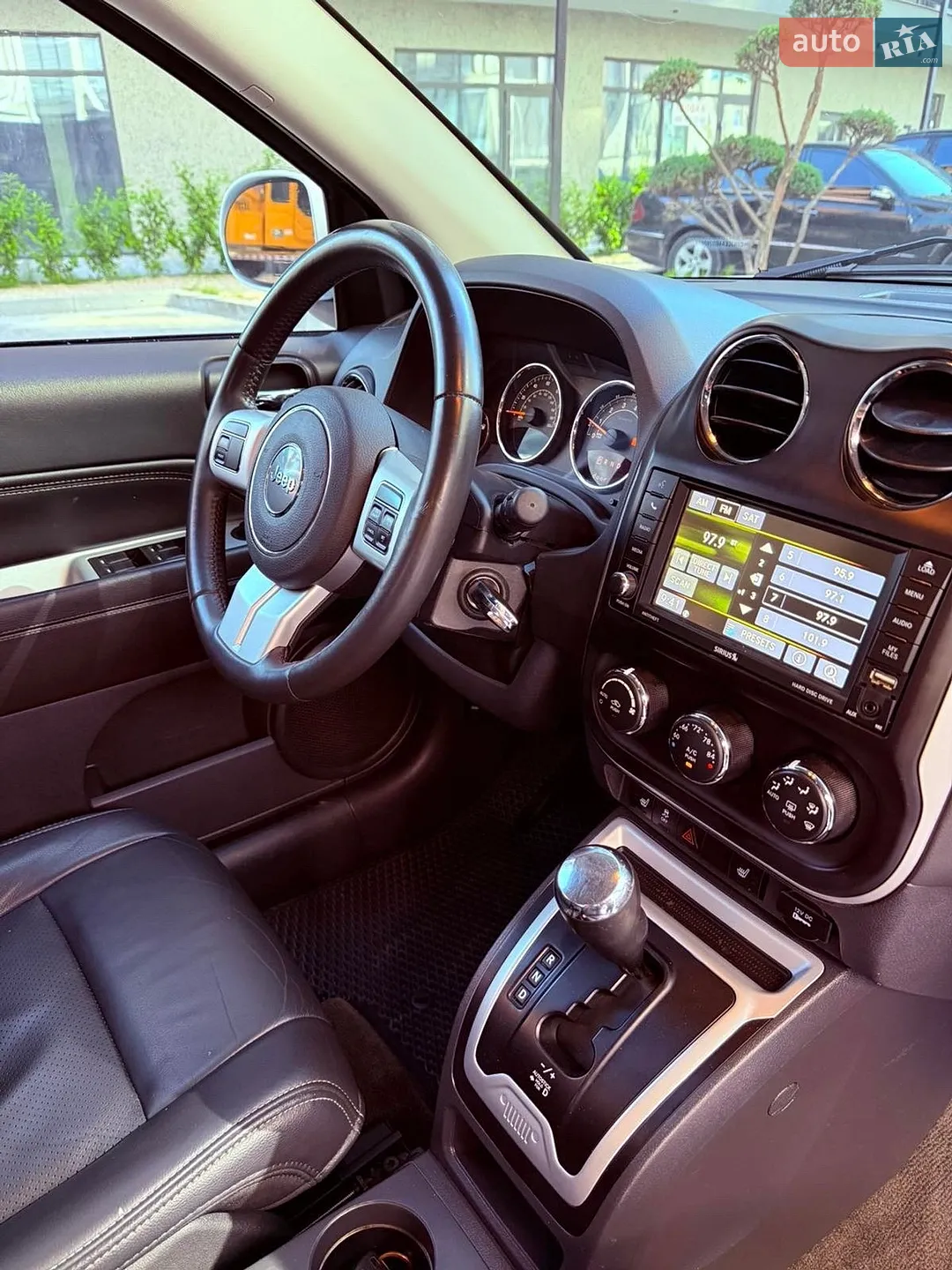 2016 Jeep Compass - мініатюра 6