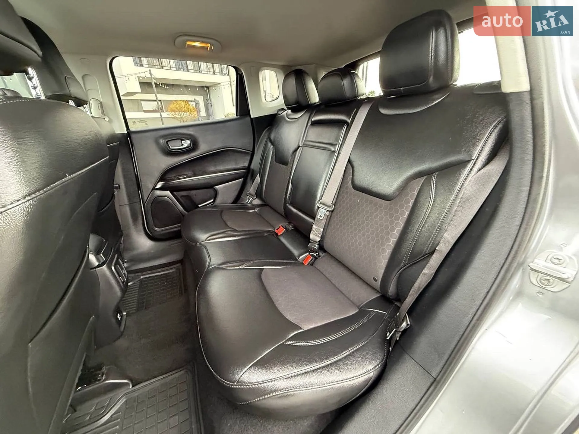 2018 Jeep Compass - мініатюра 46