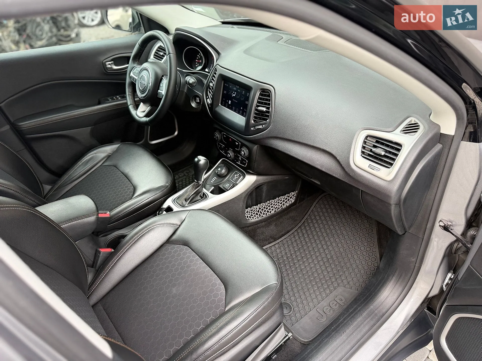 2018 Jeep Compass - мініатюра 47