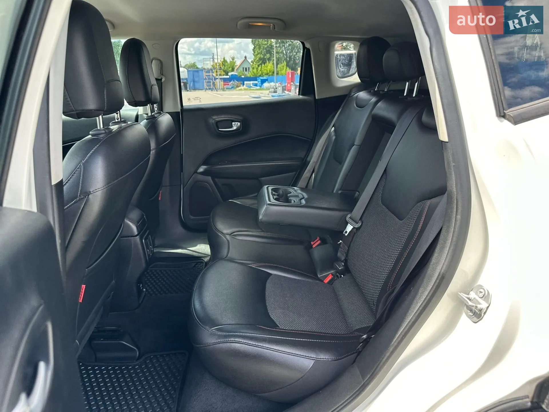 2019 Jeep Compass - мініатюра 27