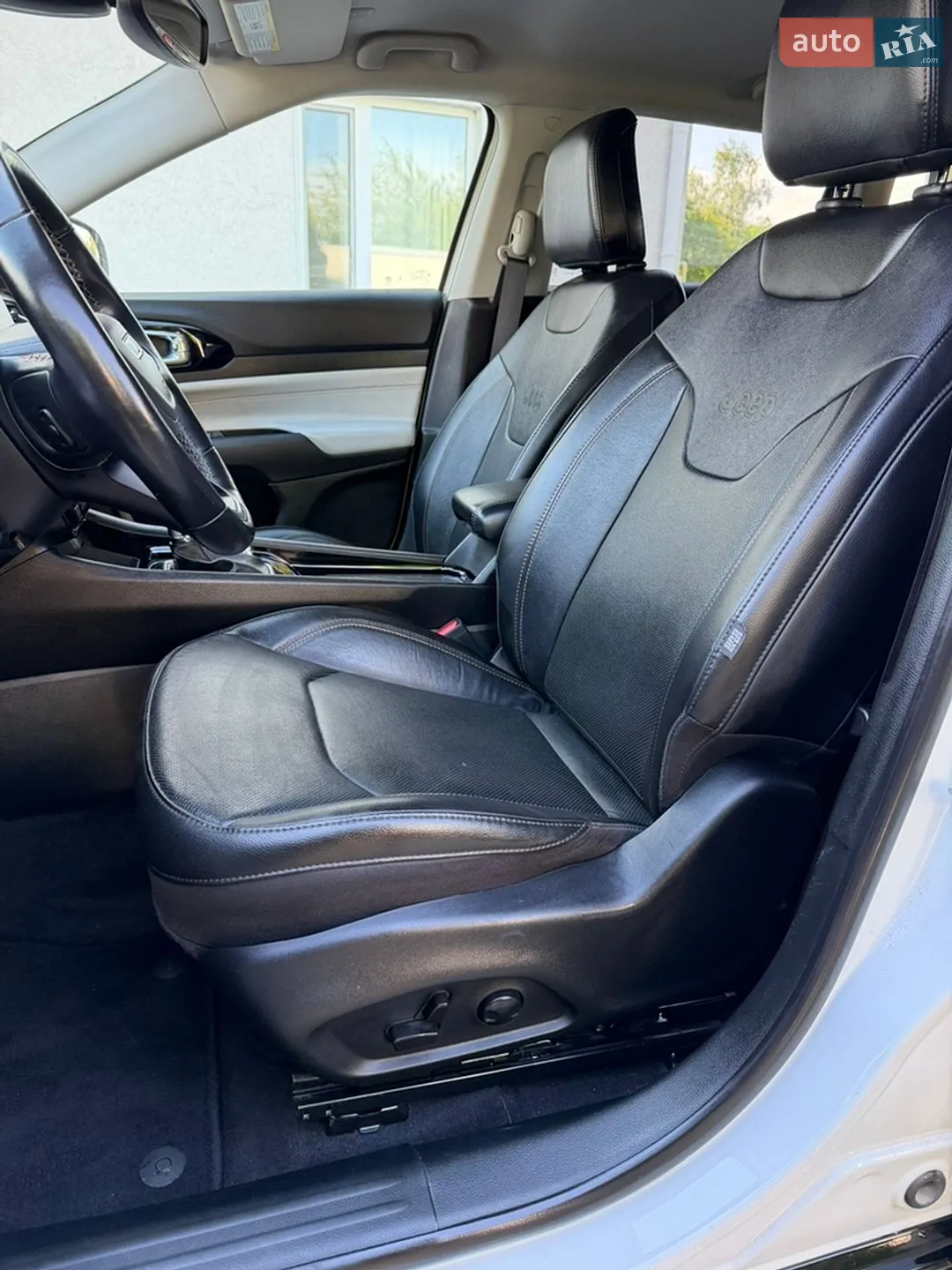 2022 Jeep Compass - мініатюра 5
