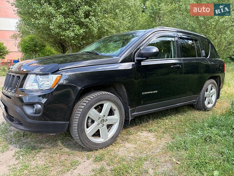 Внедорожник / Кроссовер Jeep Compass 2013 в Сумах