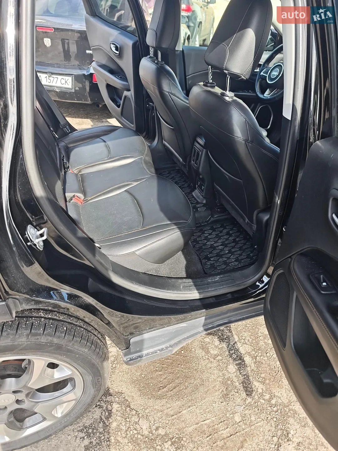 2018 Jeep Compass - мініатюра 12
