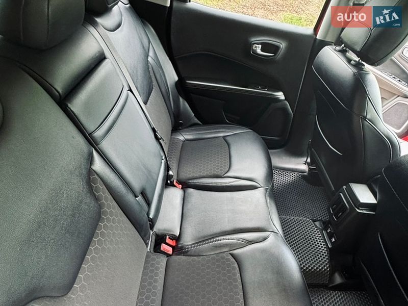 Внедорожник / Кроссовер Jeep Compass 2017 в Ровно
