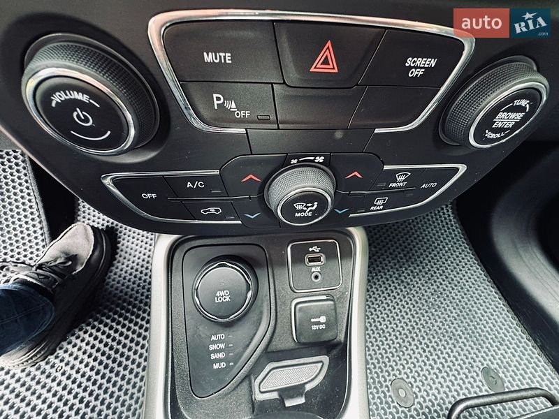 Внедорожник / Кроссовер Jeep Compass 2017 в Ровно