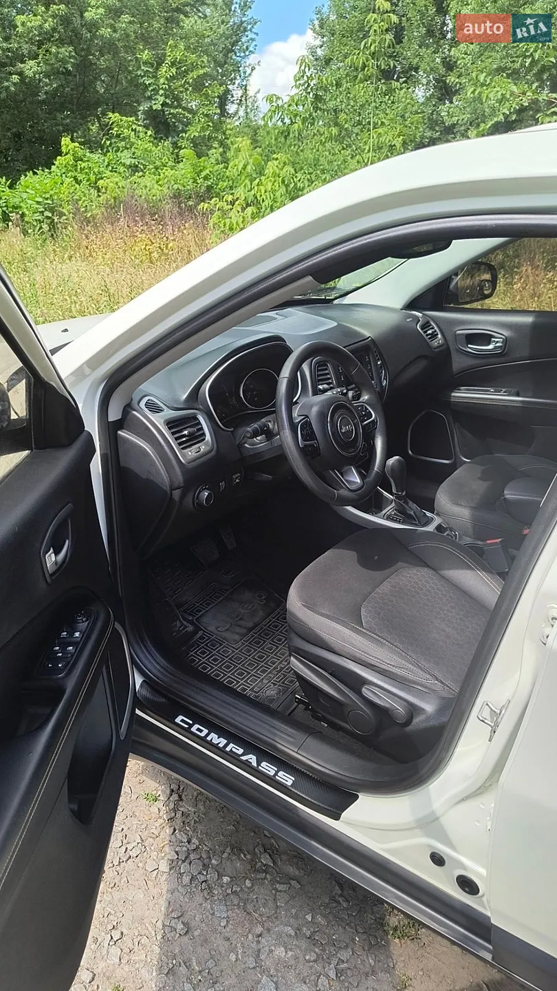 2017 Jeep Compass - мініатюра 7