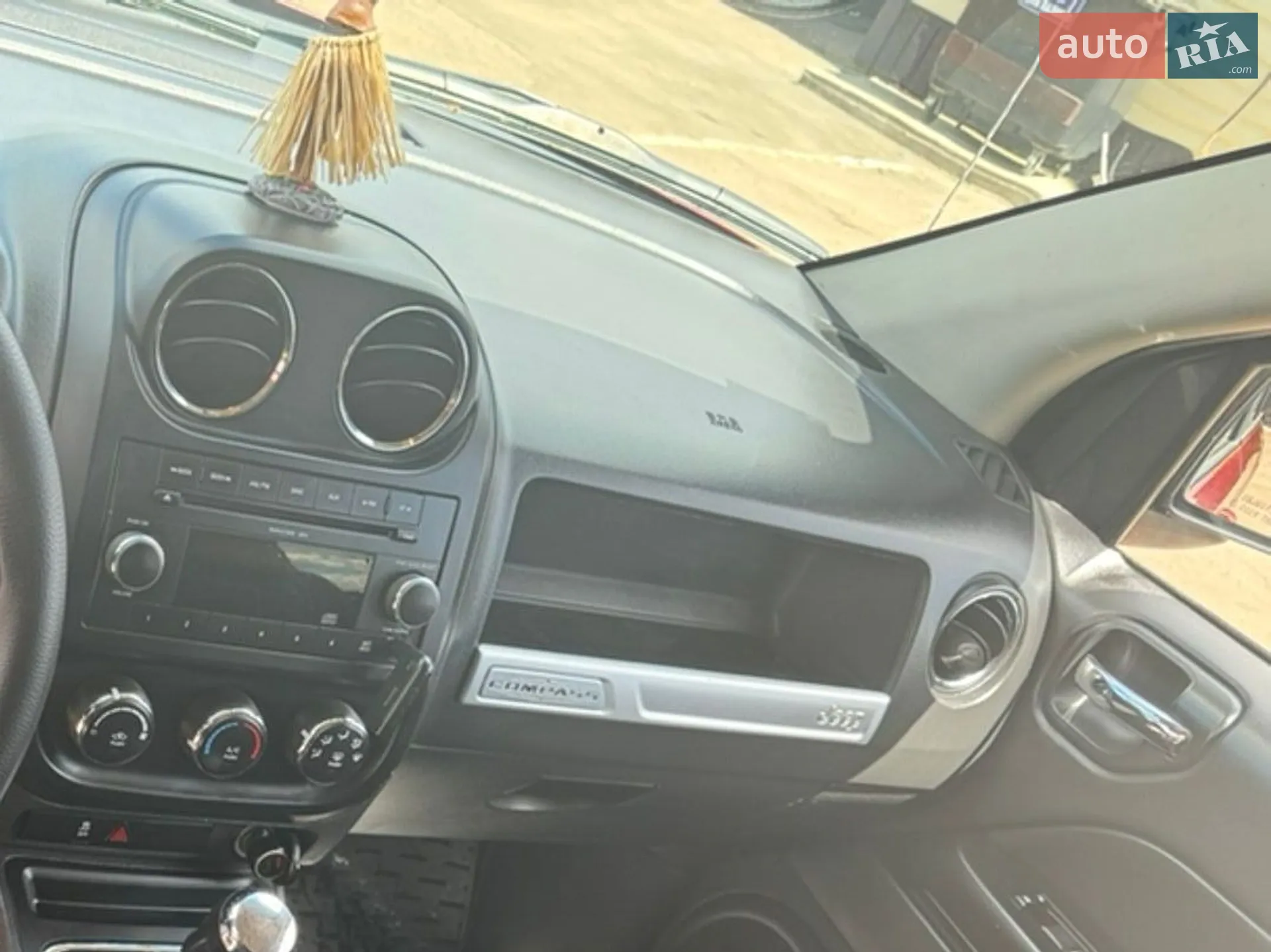 2014 Jeep Compass - мініатюра 11