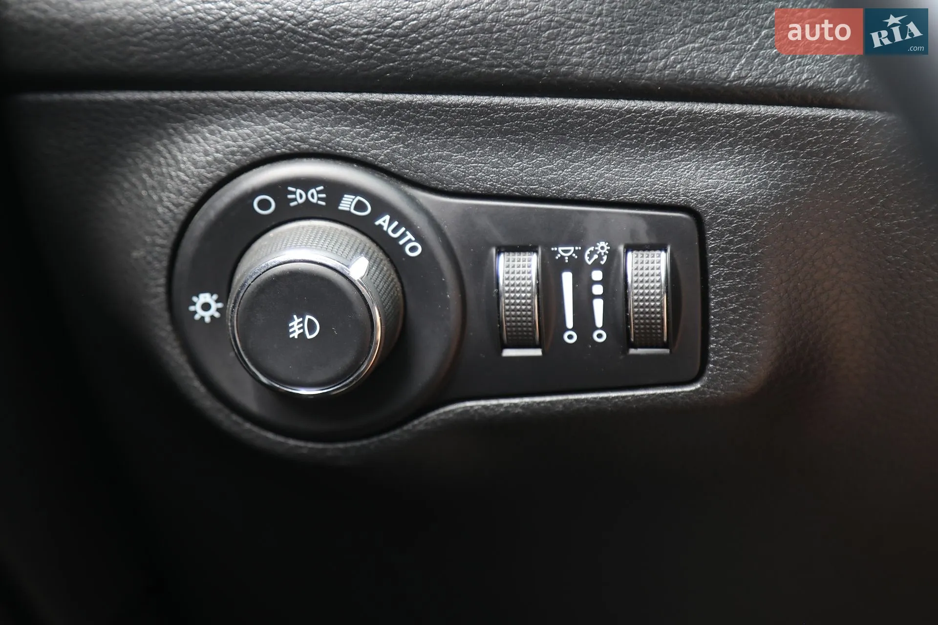 2020 Jeep Compass - мініатюра 26