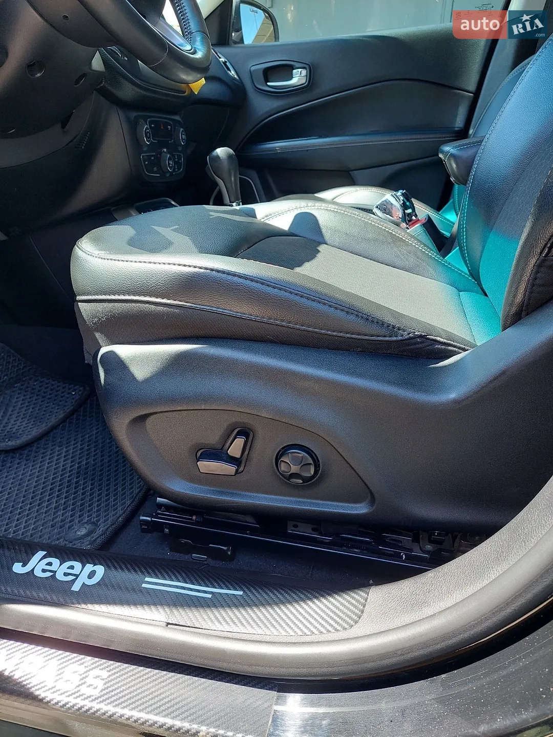 2018 Jeep Compass - мініатюра 43