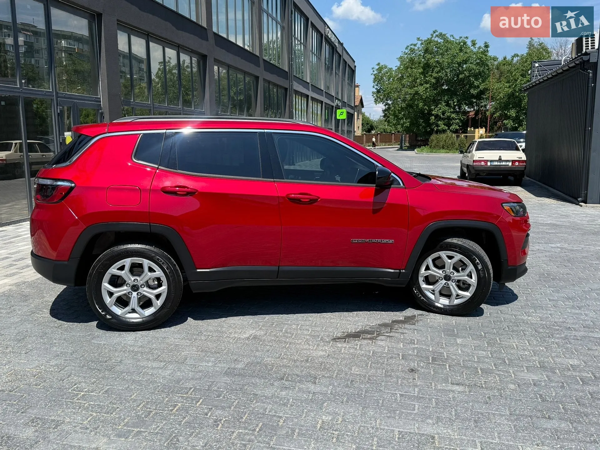 2025 Jeep Compass - мініатюра 13
