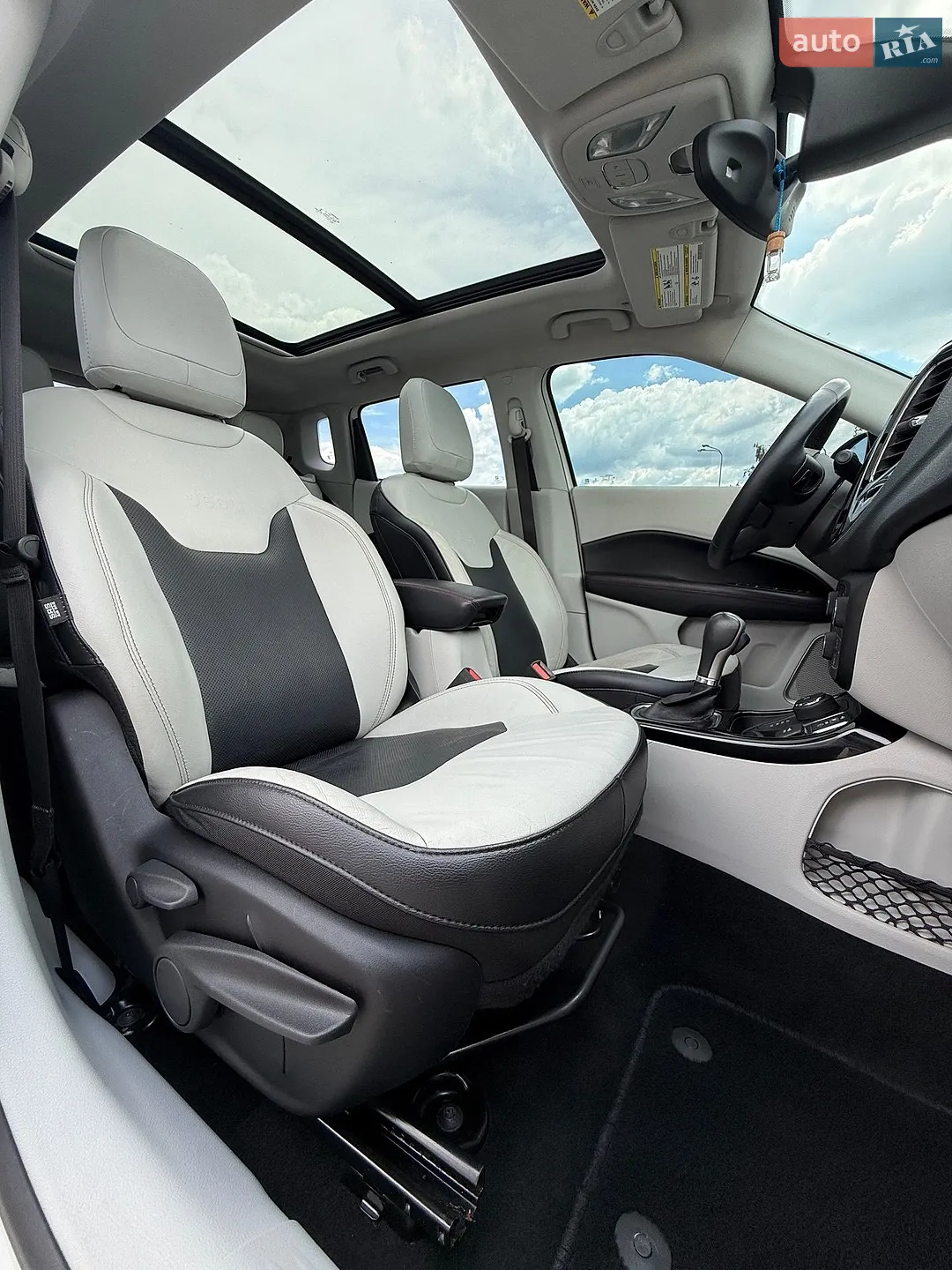 2017 Jeep Compass - мініатюра 28