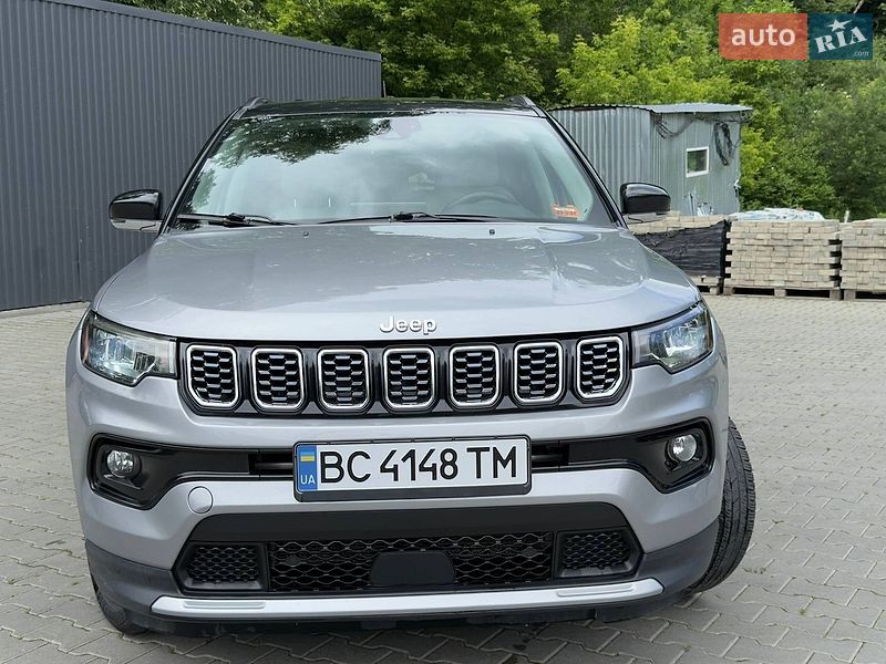 Внедорожник / Кроссовер Jeep Compass 2021 в Стебнику