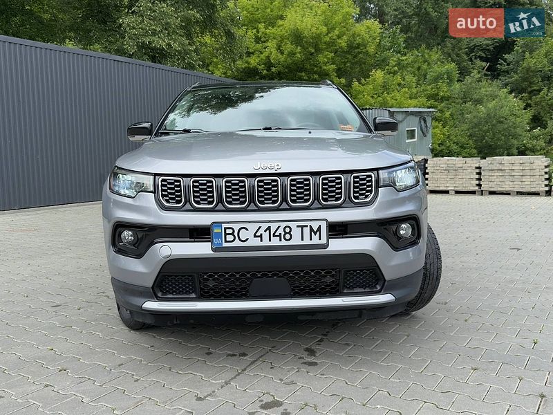 Внедорожник / Кроссовер Jeep Compass 2021 в Стебнику