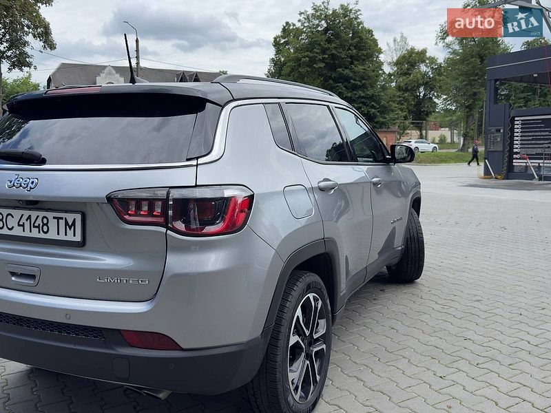Внедорожник / Кроссовер Jeep Compass 2021 в Стебнику