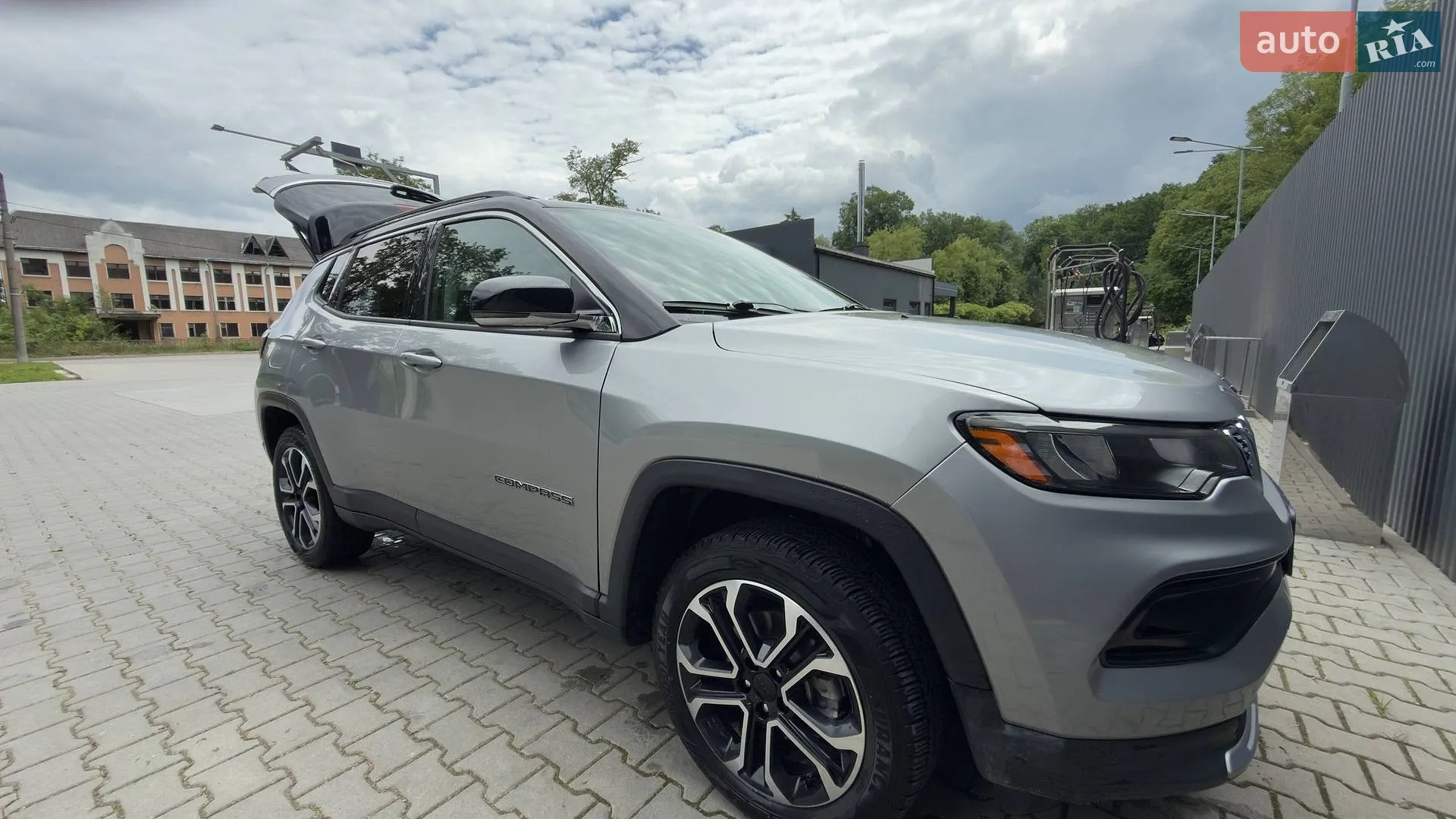 2021 Jeep Compass - мініатюра 8