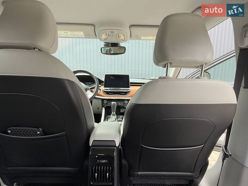 Внедорожник / Кроссовер Jeep Compass 2021 в Стебнику