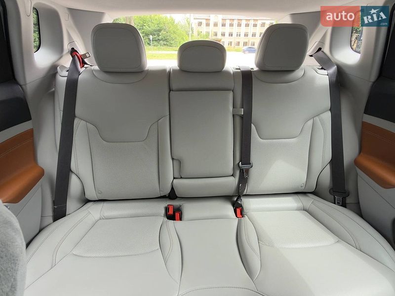 Внедорожник / Кроссовер Jeep Compass 2021 в Стебнику