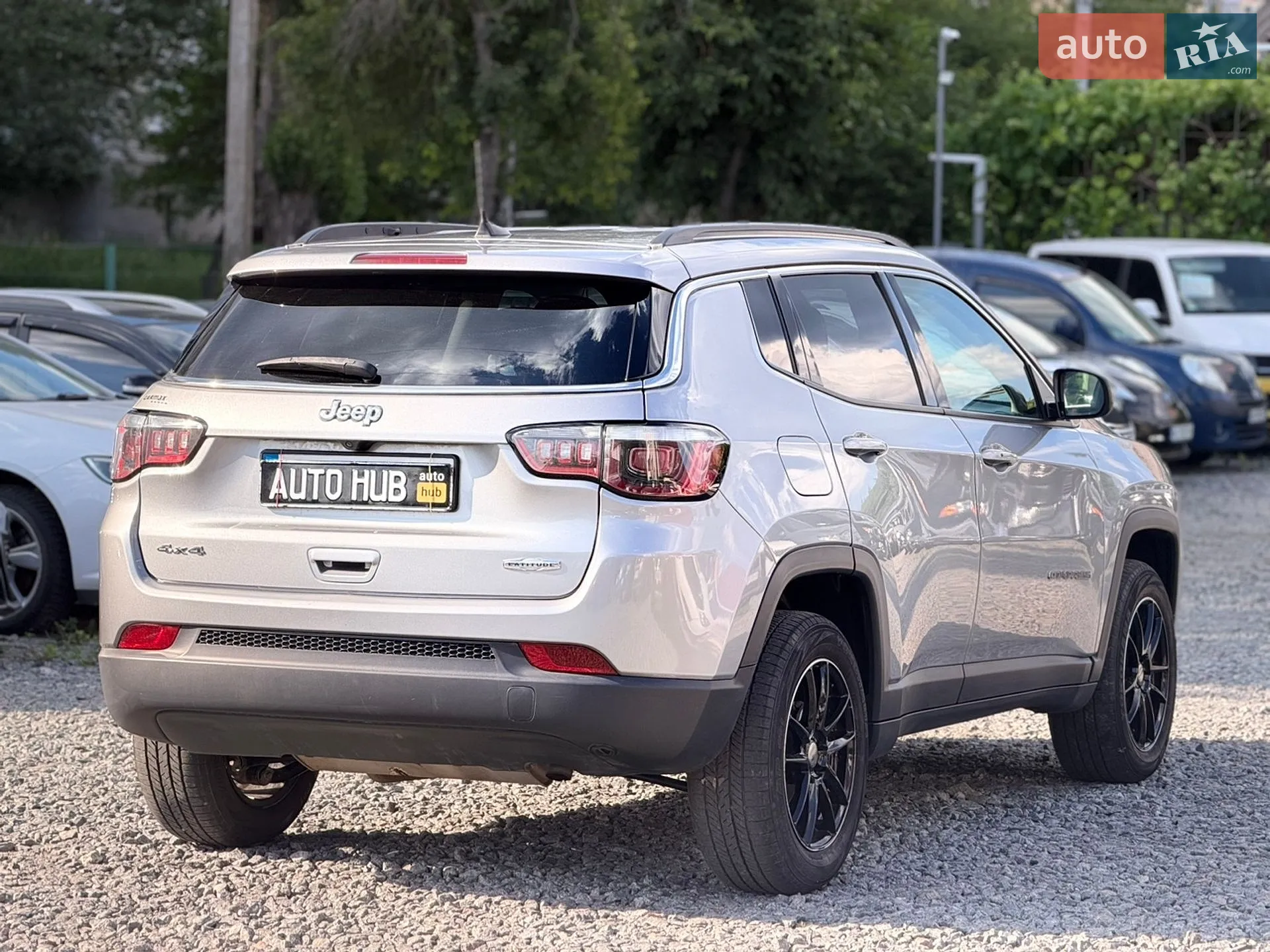 2017 Jeep Compass - мініатюра 10