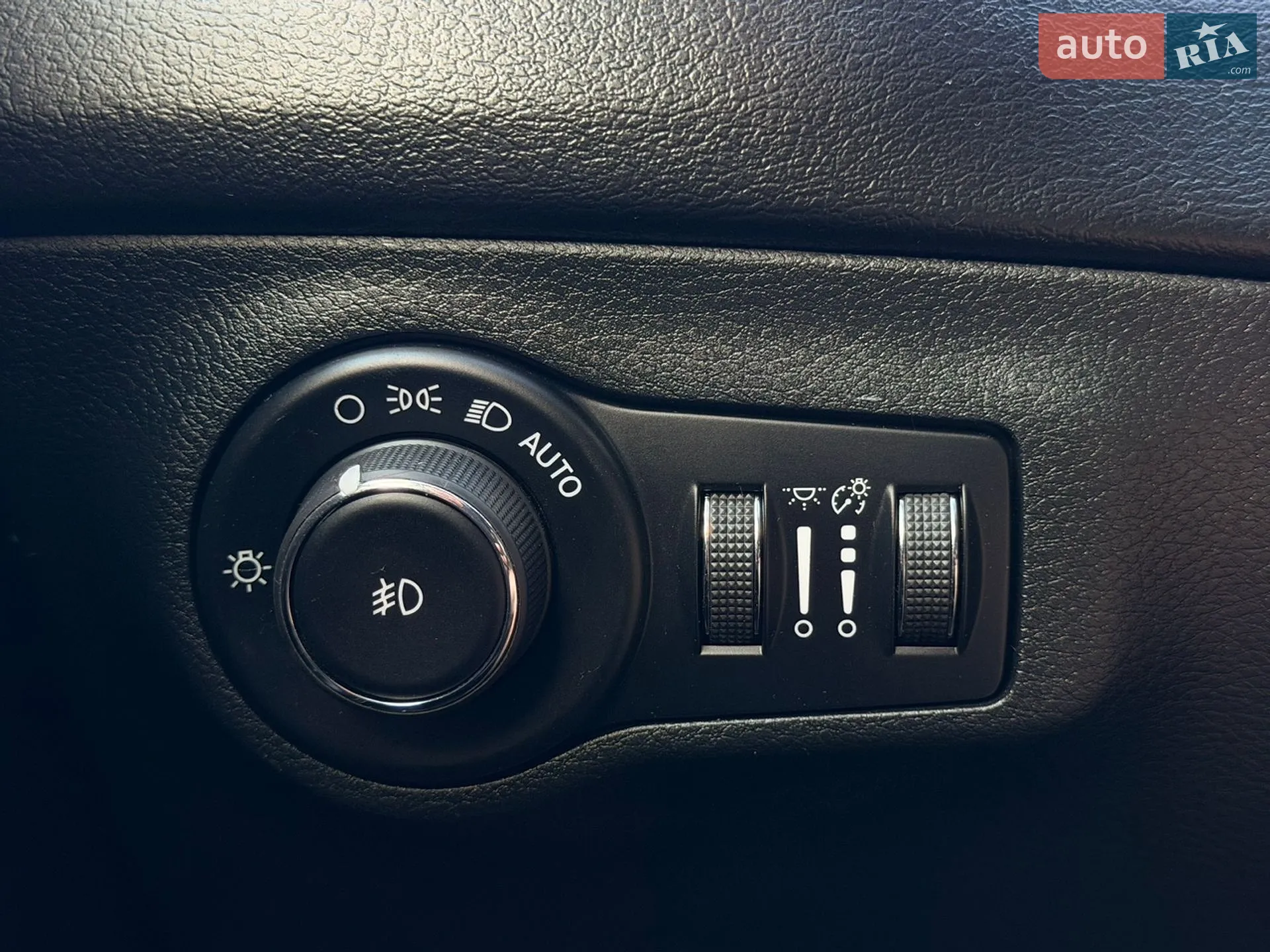 2017 Jeep Compass - мініатюра 32