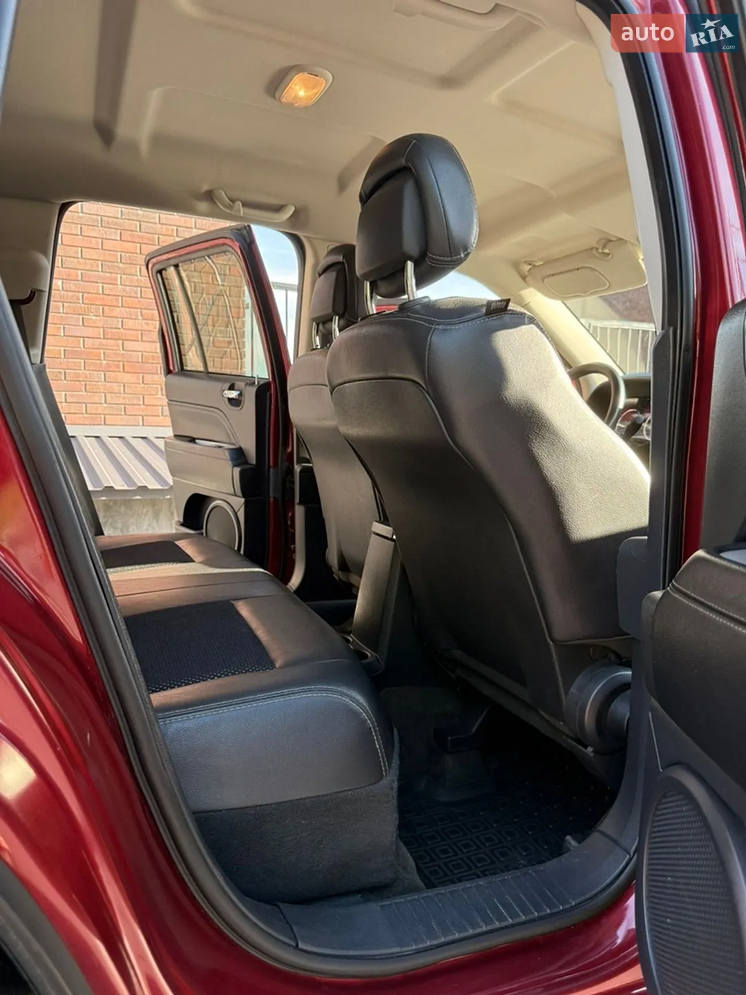 2016 Jeep Compass - мініатюра 38