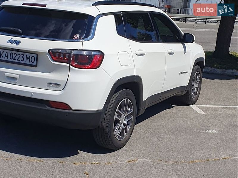 Позашляховик / Кросовер Jeep Compass 2017 в Києві