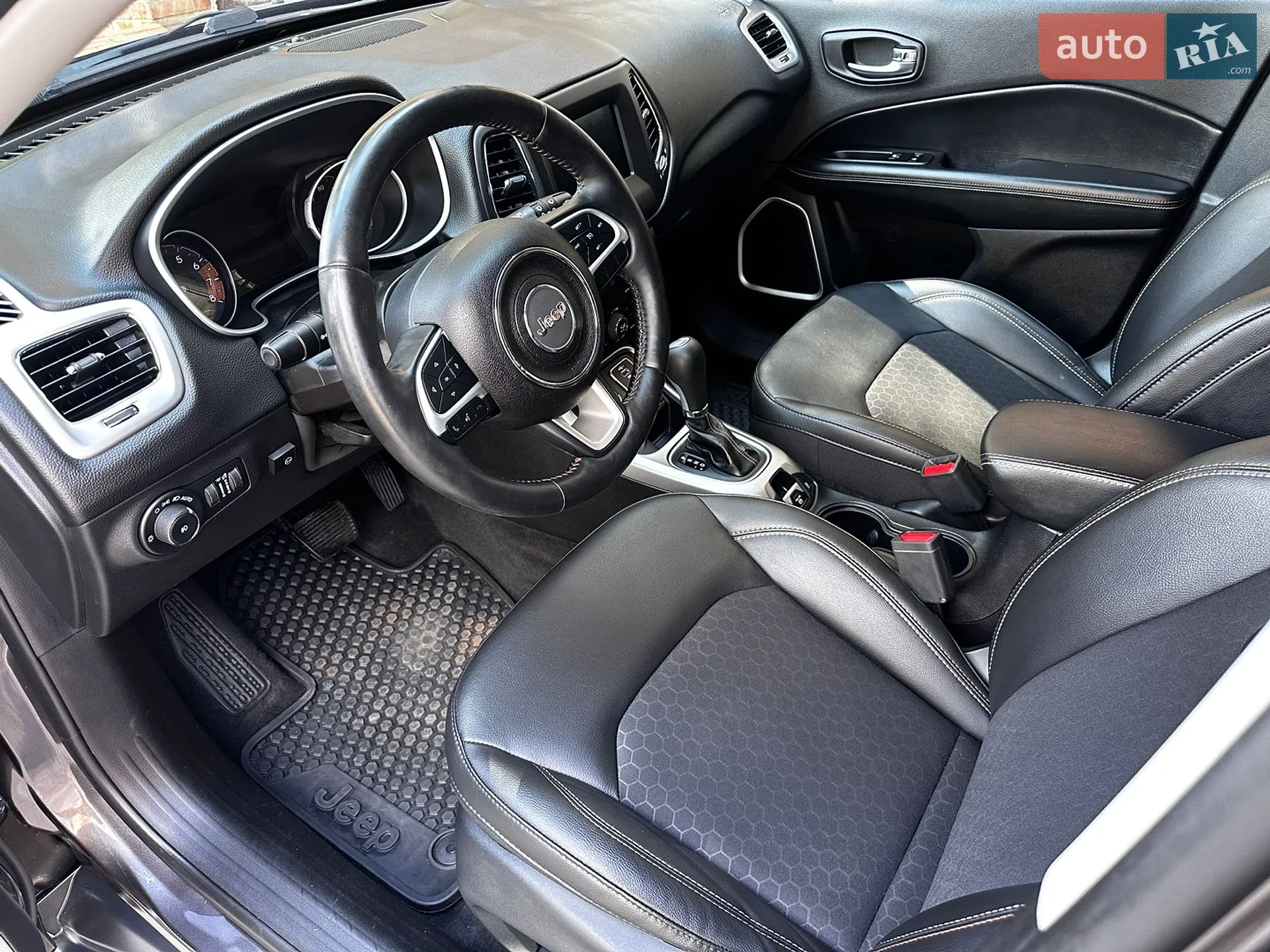 2019 Jeep Compass - мініатюра 17
