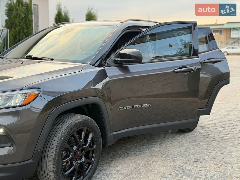 Позашляховик / Кросовер Jeep Compass 2023 в Львові